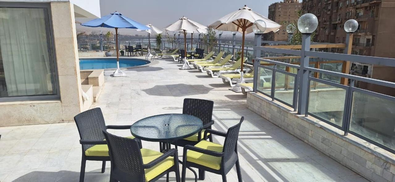 Maadi Hotel Il Il Cairo Esterno foto